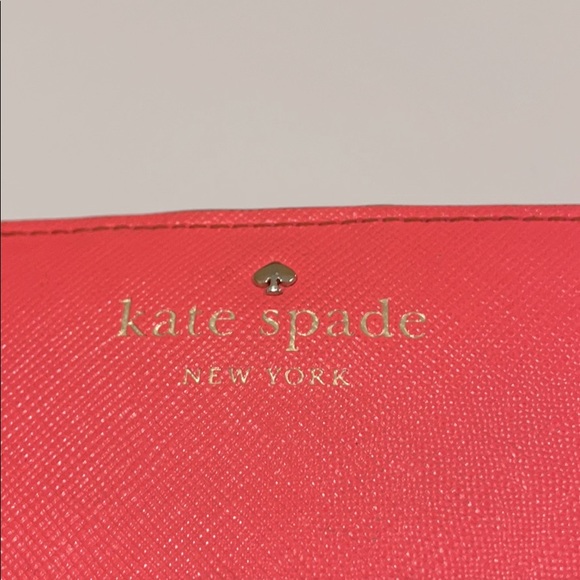 Pretty Kate Spade Small Pink Wallet!! EUC! - Picture 2 of 13